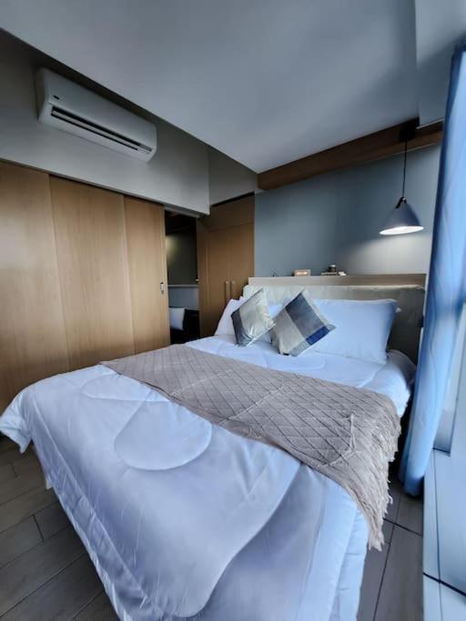 Luxestaysmnl Coastal Chic Netflx 380Mbps Pool Bgc Manila Luaran gambar