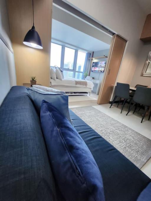 Luxestaysmnl Coastal Chic Netflx 380Mbps Pool Bgc Manila Luaran gambar