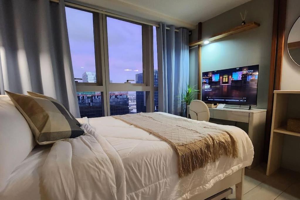 Luxestaysmnl Coastal Chic Netflx 380Mbps Pool Bgc Manila Luaran gambar